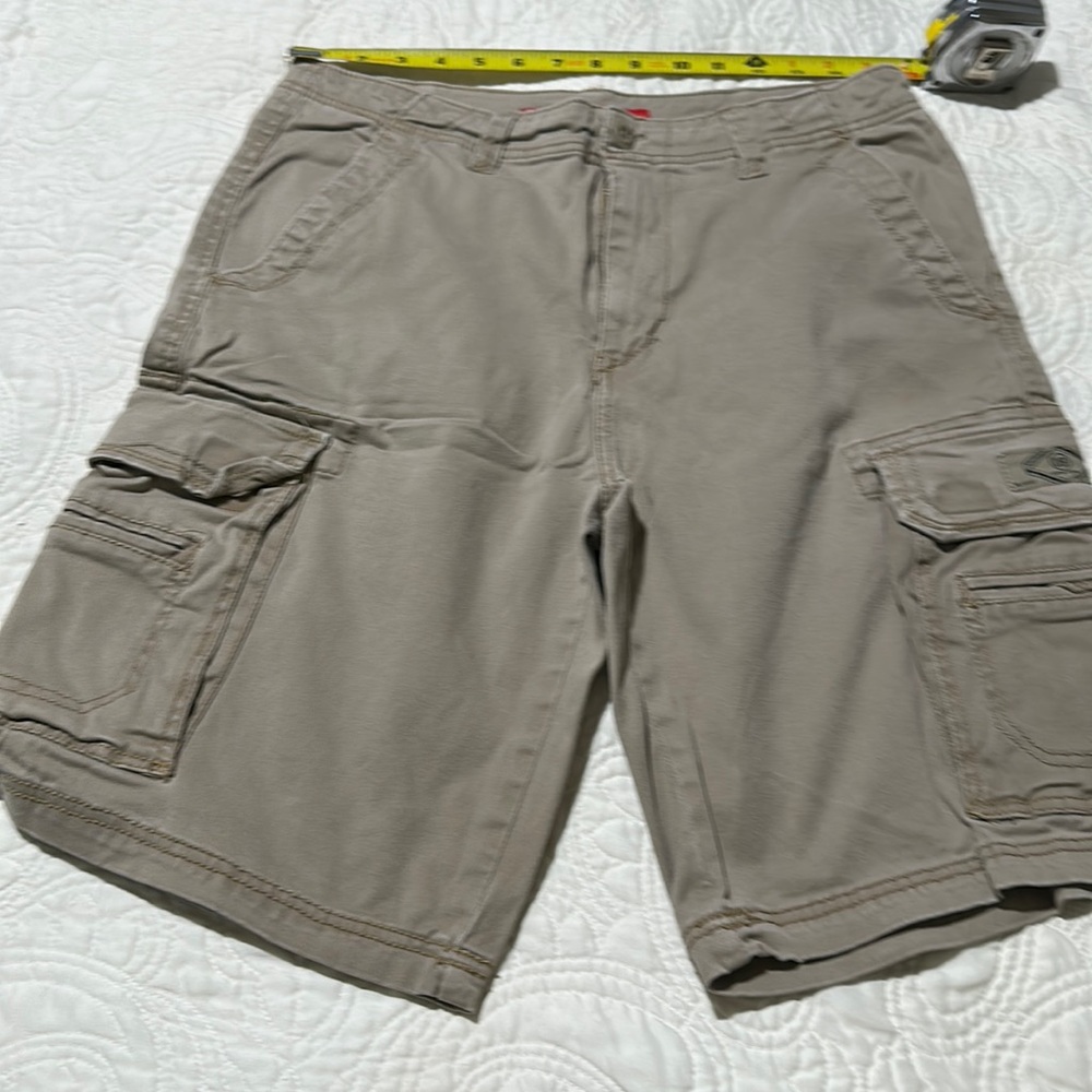Union Bay cargo shorts 32